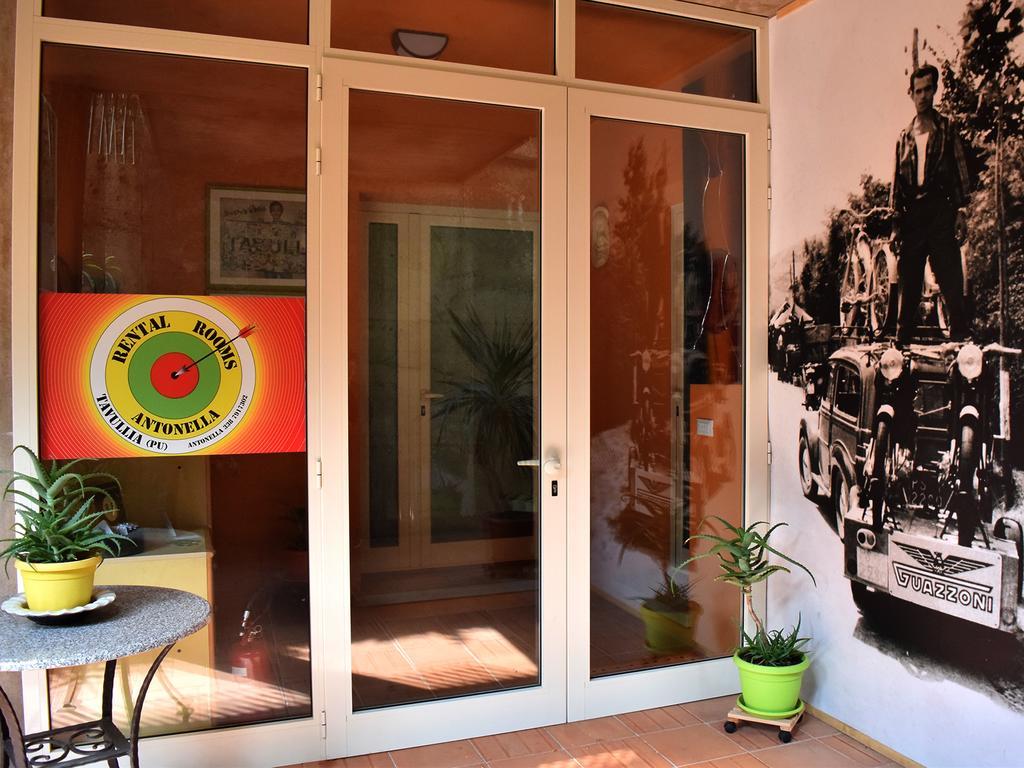 Rental Rooms Antonella Тавуллия Экстерьер фото